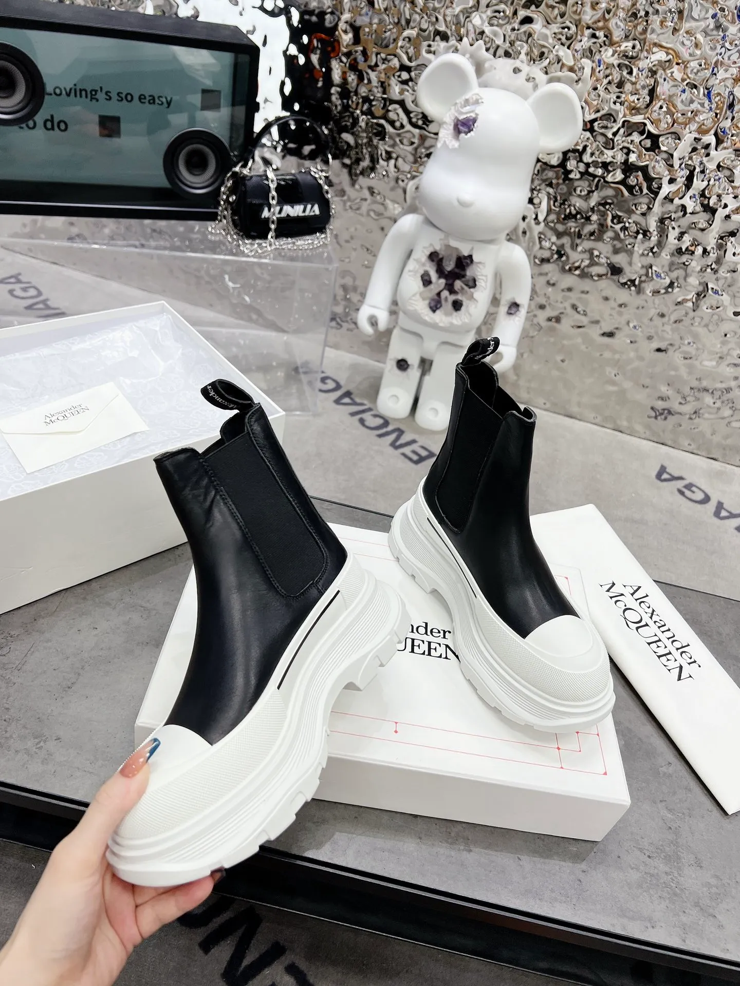👟👟Ex-factory price 560👟👟 Women's Shoes Women's Clothing 𝐀𝐥𝐞𝐱𝐚𝐧𝐝𝐞𝐫 𝐌𝐜𝐐𝐔𝐄𝐄𝐍 McQueen·Classic versatile Chelsea boots Size 34-41